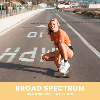 Hawaiian Tropic Weightless Hydration Dry Oil Sunscreen Spray SPF 15, 5oz | Sunscreen Oil Mist, SPF 15 Sunblock Spray, Oxybenzone-Free, 5oz